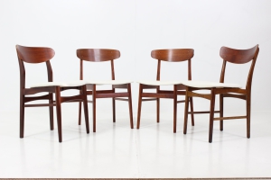 Vintage Dining Chairs by Illum Wikkelsø for Farstrup Savvaerk