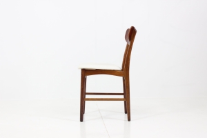 Vintage Dining Chairs by Illum Wikkelsø for Farstrup Savvaerk